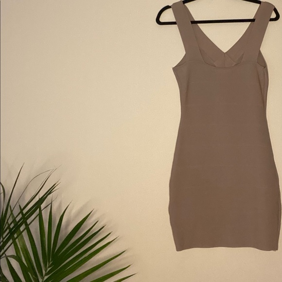 Guess  Dress - Picture 3 of 3